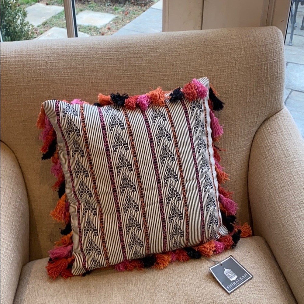 Pillow - Picture 2 of 3